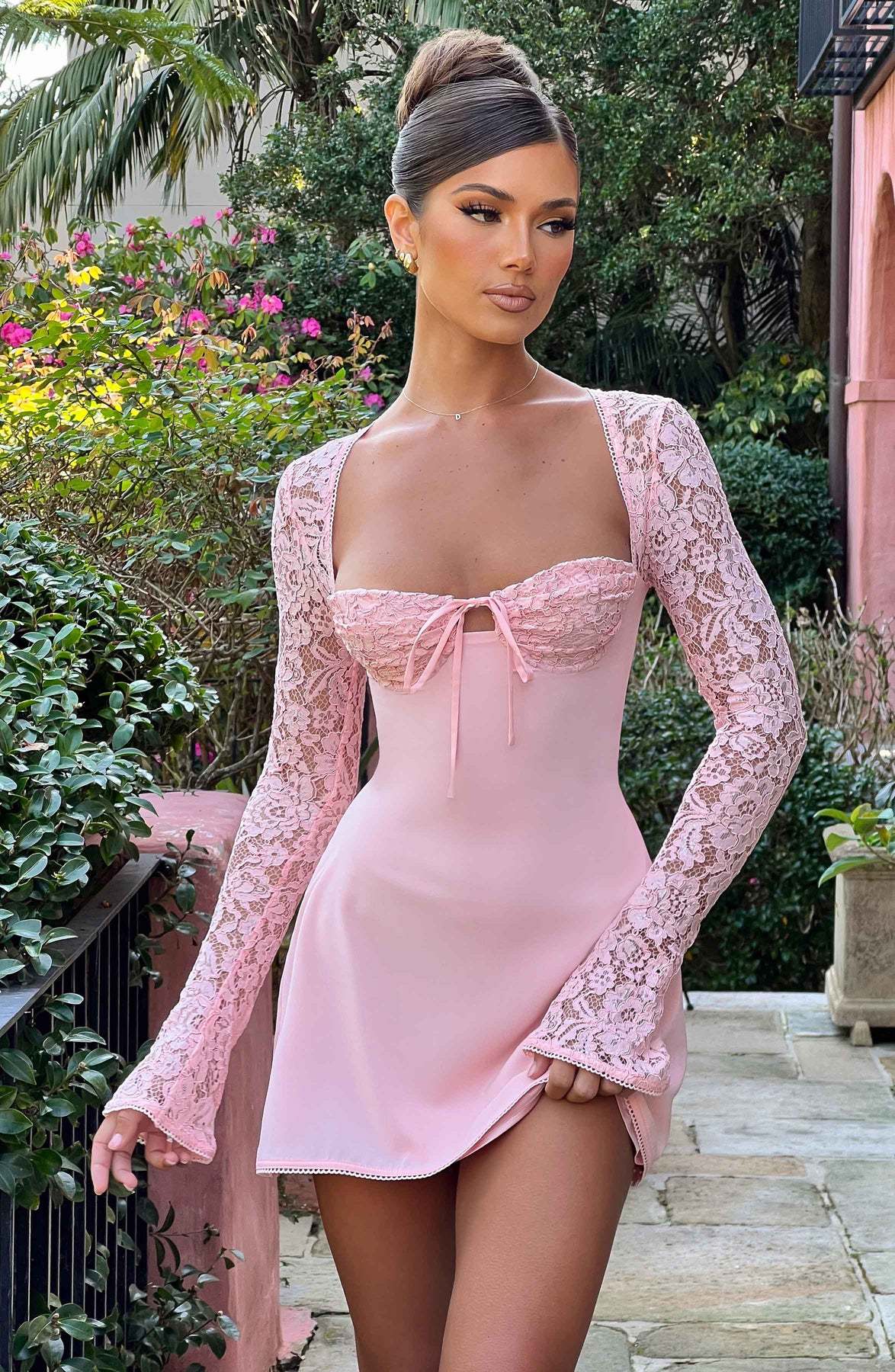 Maëlys Robe Courte en Dentelle